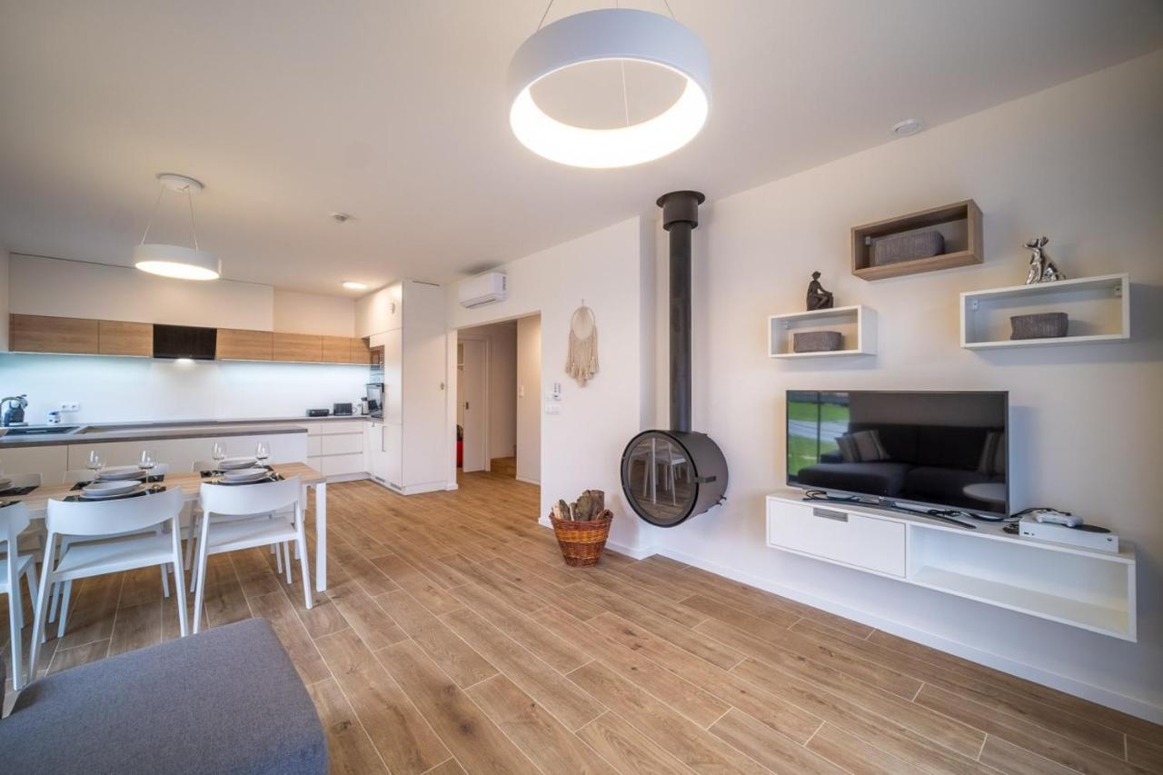 Holiday House U Hajenky 13P Lipno Home ليبنو ناد فلتافو المظهر الخارجي الصورة